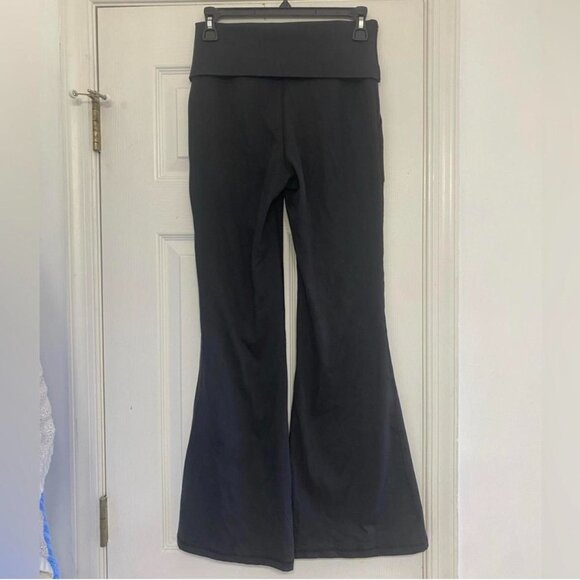 Aerie “The Hugger” Fold Over Black High Rise Flare Leggings - Picture 4 of 4